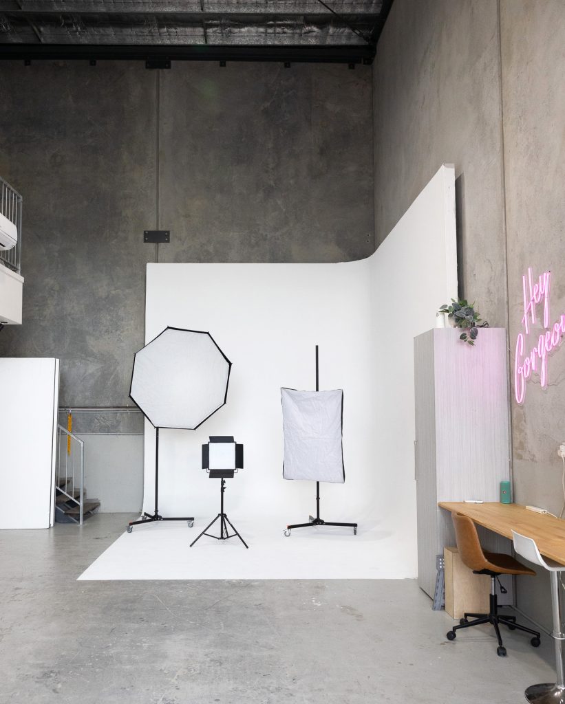corner cyclorama in brisbane photography studio for hire